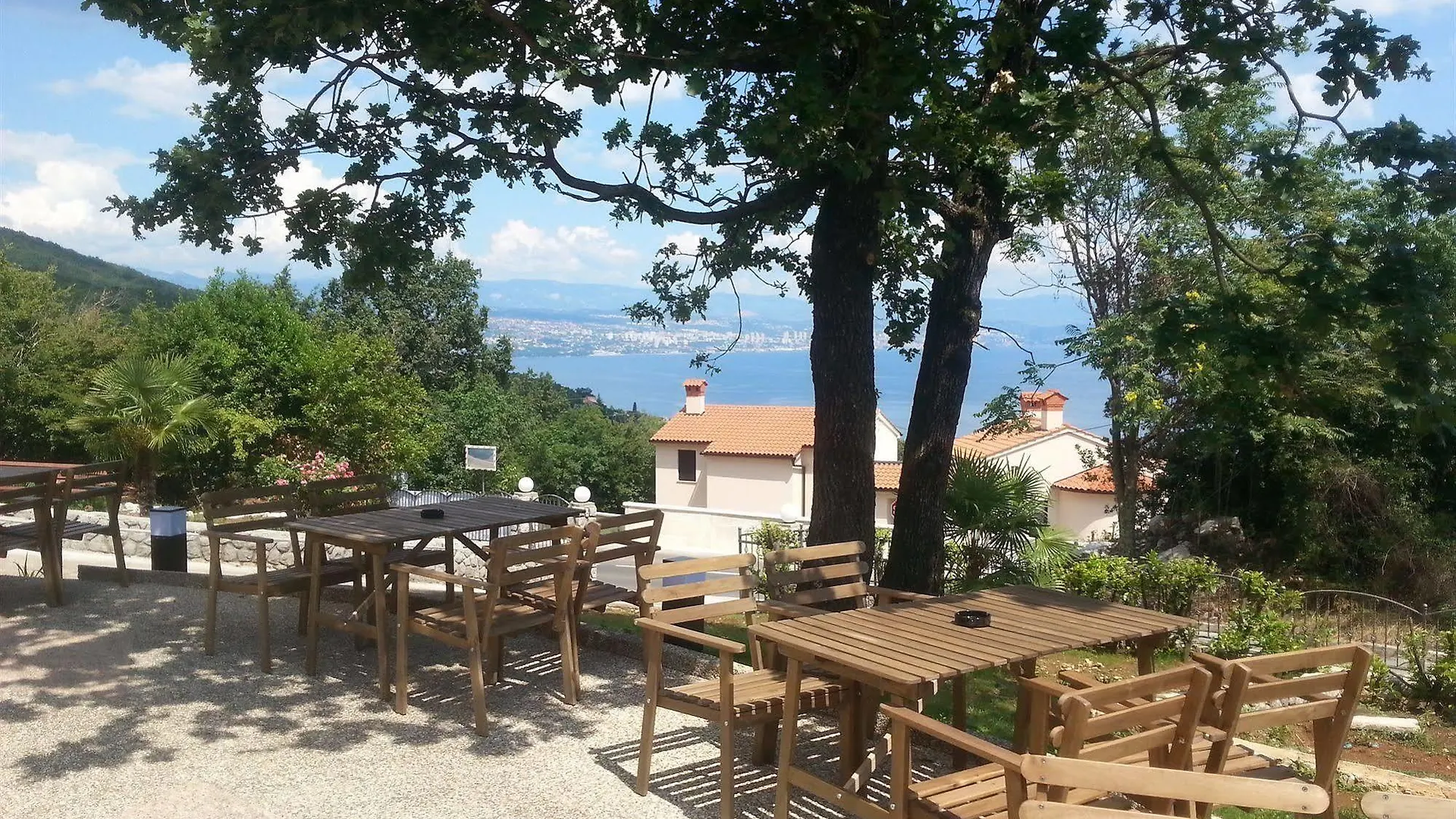 Guesthouse Gauss 3*, Opatija
