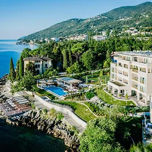 Ikador Luxury Boutique & Hotel